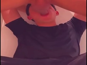 Joven atletico me atraganta en los baños del centro comercial rico cruising asian hot teen gay sex videos