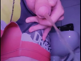 A twink lick his piss after peeing in the powder-room asian hot boy synod snd gay sex videos