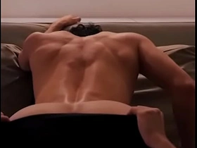 Después de la despedida de solteros el novio me folla a pelo y termina en mi culo hot muscular asian gay sex videos