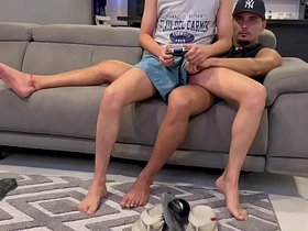 Enseñándole a jugar a mi ahijado asian gay sexual intercourse hot videos