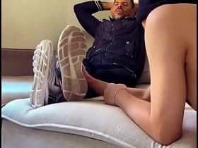 PASSIVO DOTADO MASCARADO FOI TRABALHAR NA MINHA CASA E ACABOU LEVANDO PICA NO CU gay sex videos latest asian