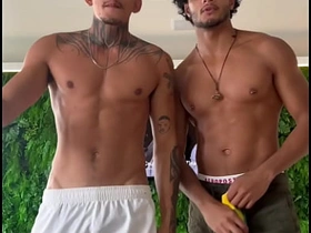 Passivo Femboy dando pra casal de Ativos Dotados asian gay making love xnxx videos