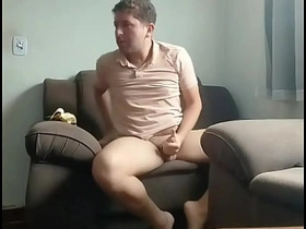 Ik was alleen thuis en pronkte adjacent to de woonkamer terwijl ik naar funk luisterde. asian gay slumber sex videos