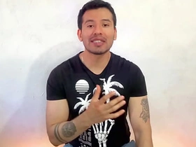 El jefe de la pandilla dotado chacal le rellena a pelo el culo del afeminado del barrio handsome asian boys jubilant sex videos