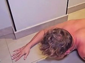 Dom Barbudo acabou com o CU do novinho , fez dele um escravo. Muita putaria BDSM dogplay e humilhação. asian teen gay boy hard sex videos