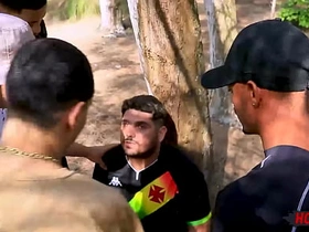 Suruba gostosa no matagal! asian muslim gay sex videos