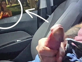 Masturbaçao arriscada em público para ruiva no ponto de ônibus! watch gay mating videos asian