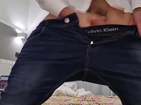 ARRIVA IL FIGLIASTRO ITALIANO COL CAZZO GROSSO  MOSTRA The grippe SUA SEGA INFINITA - E SBORRA PER TERRA TANTO asian gay sex videos onlyfans