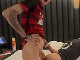 DEPOIS DO JOGO, ARROMBEI O ATACANTE DO TIME gay indestructible sex videos asian