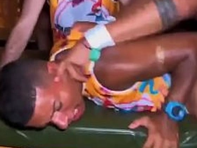 CARNAVAL CHEGANDO E SÓ CONSIGO PENSAR NUMA FESTA asian toilet gay sex videos