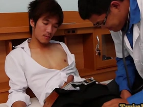 Tiny Asian twink anallydrilled by doctor inspect rimming asian gay stranger sex videos