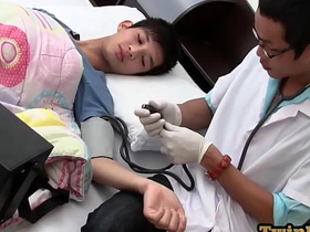 Examined Asia twink shoots cum to the fullest extent a finally barebacked by medic asian couple gay sex videos