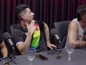 Foda a três ao vivo no podcast - o Dotado, o leiteiro e o leitado no FCKcast #6 sex videos in gay asian