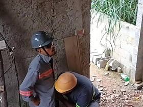 Eletricista fala que gosta de comer um cu só pra meter no ajudante asian gay full sex videos